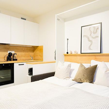 Mymozart Apartments Prague By Rentero Property Екстериор снимка