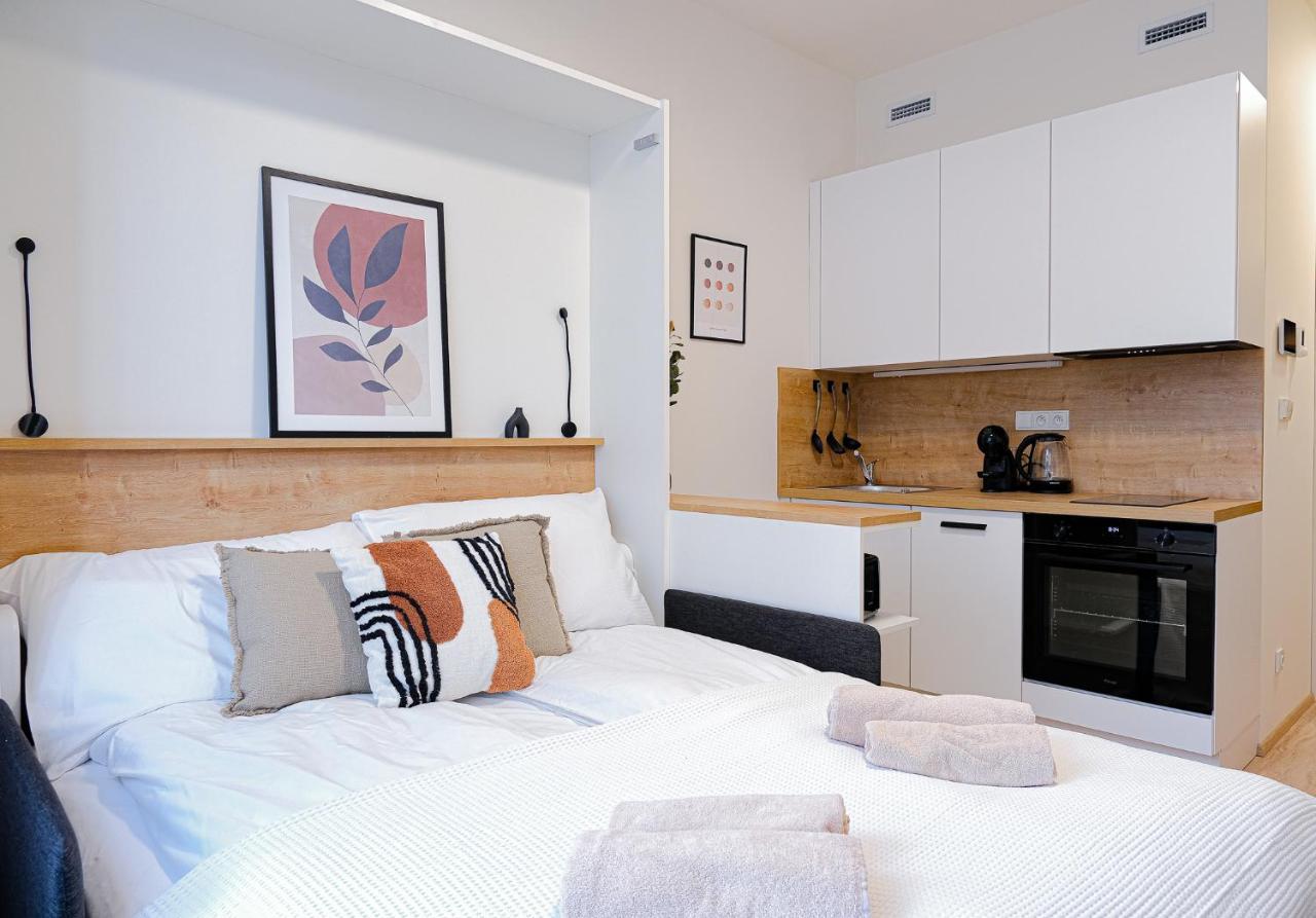 Mymozart Apartments Prague By Rentero Property Екстериор снимка