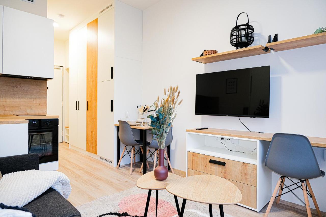 Mymozart Apartments Prague By Rentero Property Екстериор снимка