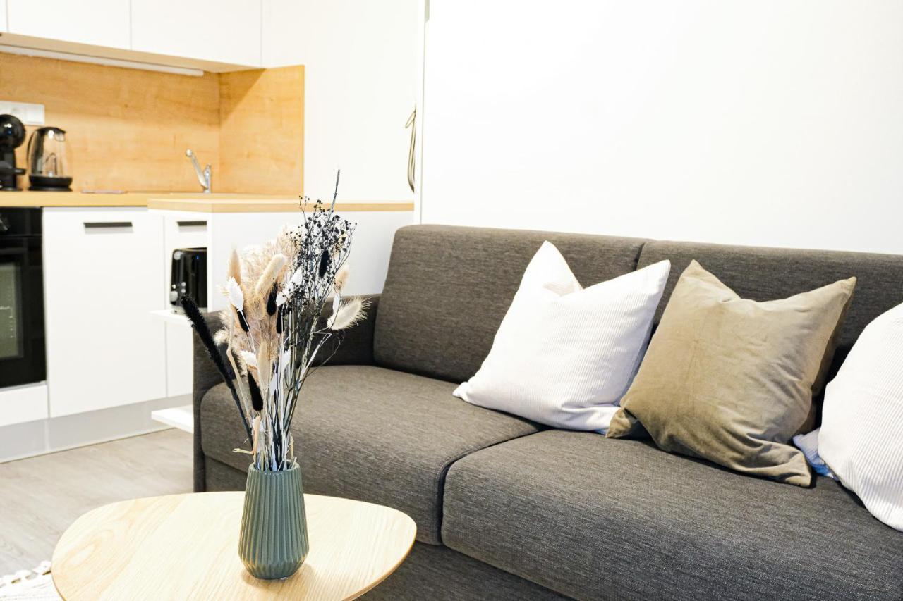 Mymozart Apartments Prague By Rentero Property Екстериор снимка