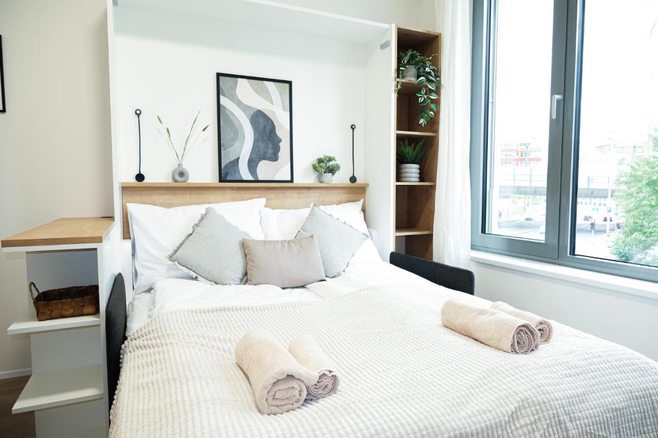 Mymozart Apartments Prague By Rentero Property Екстериор снимка